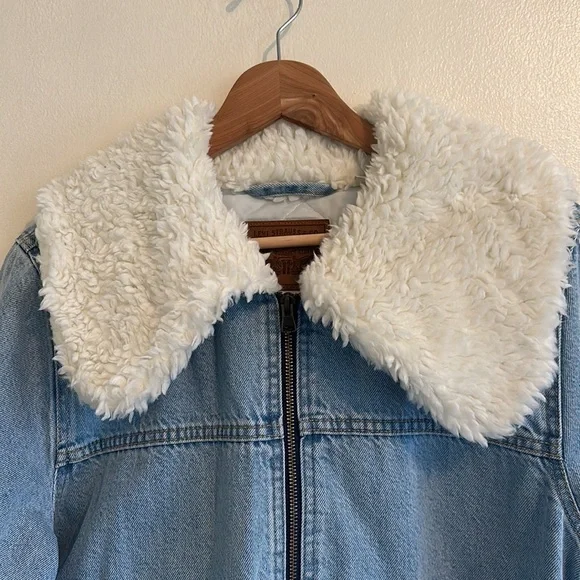 Levi’s Retro Sherpa Jean Jacket - Size XL - Picture 7 of 15